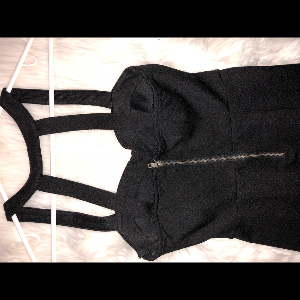 Dress - Picture 3 of 3